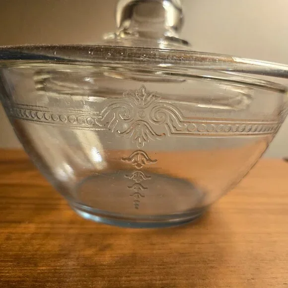 Vintage Medium Size Glass Bowl with Lid - Picture 7 of 9